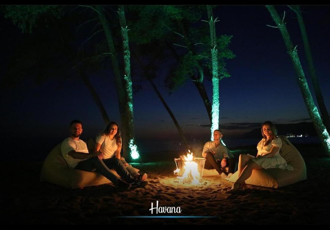 Havana House Sakes Esterno foto
